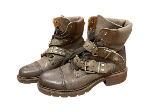 Samantha Stud Hiker - Pre-Loved